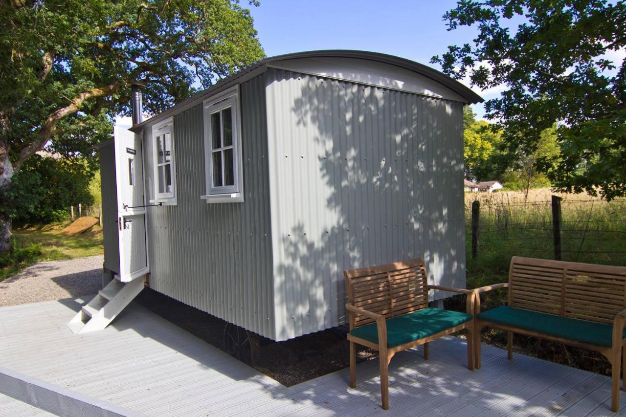 Riverside Bothy At Allt A'Mhuilinn Spean Bridge Exterior foto